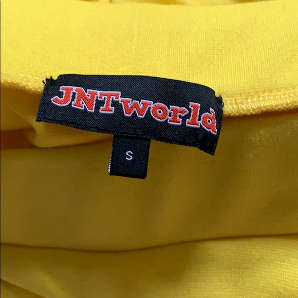 small yellow mini skirt - Picture 2 of 2